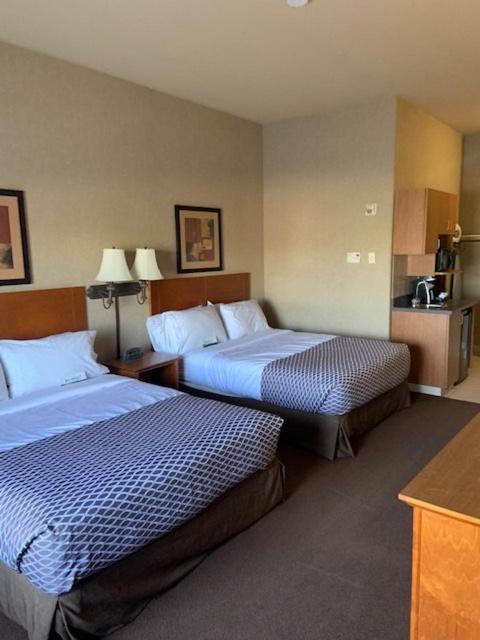 Clarion Pointe Otel Rimbey Dış mekan fotoğraf