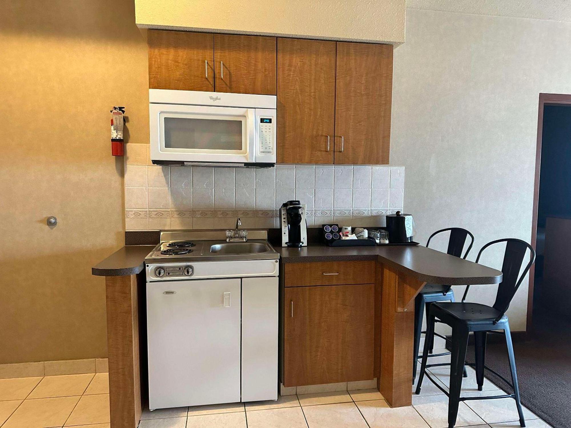 Clarion Pointe Otel Rimbey Dış mekan fotoğraf