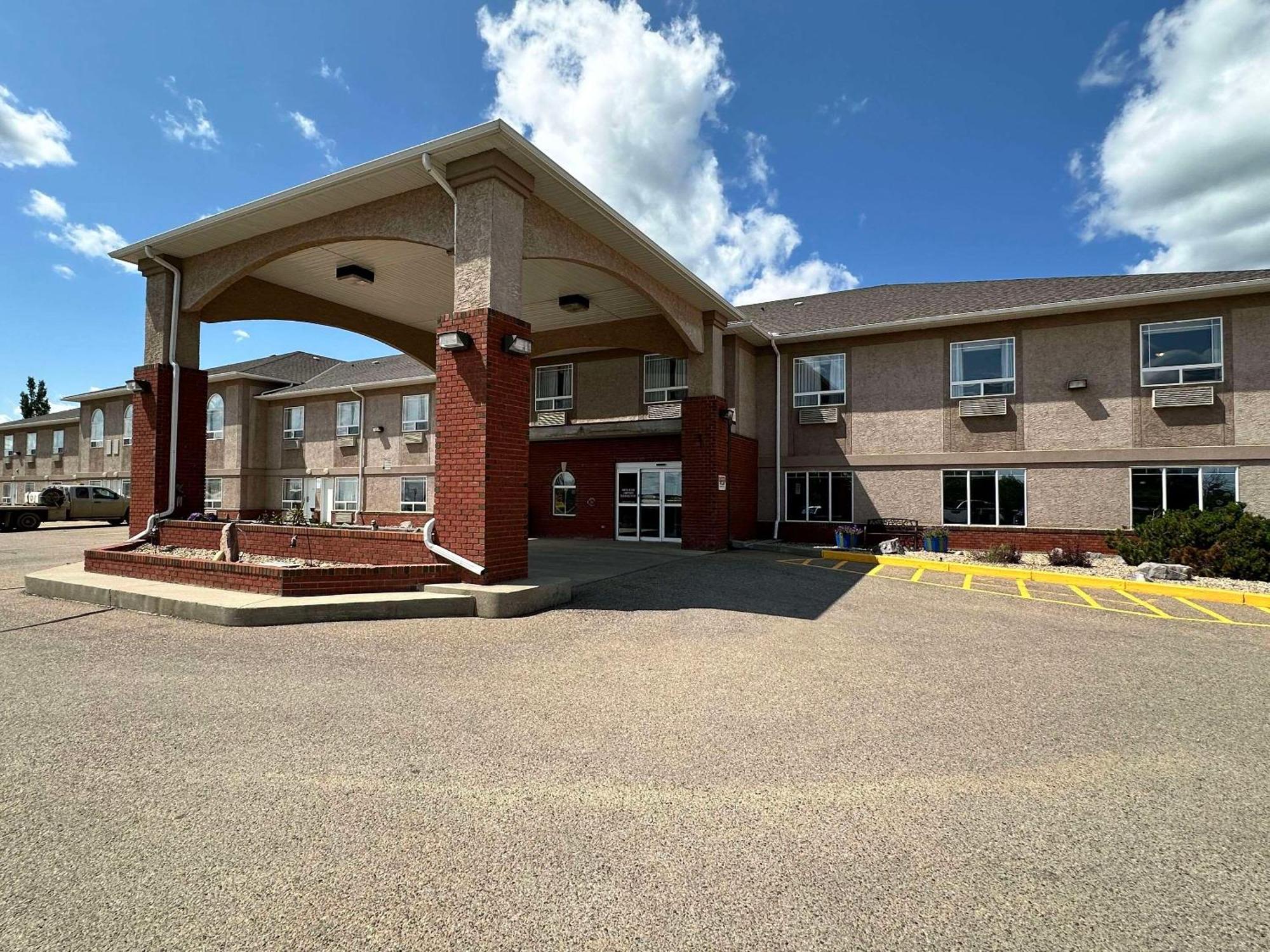 Clarion Pointe Otel Rimbey Dış mekan fotoğraf