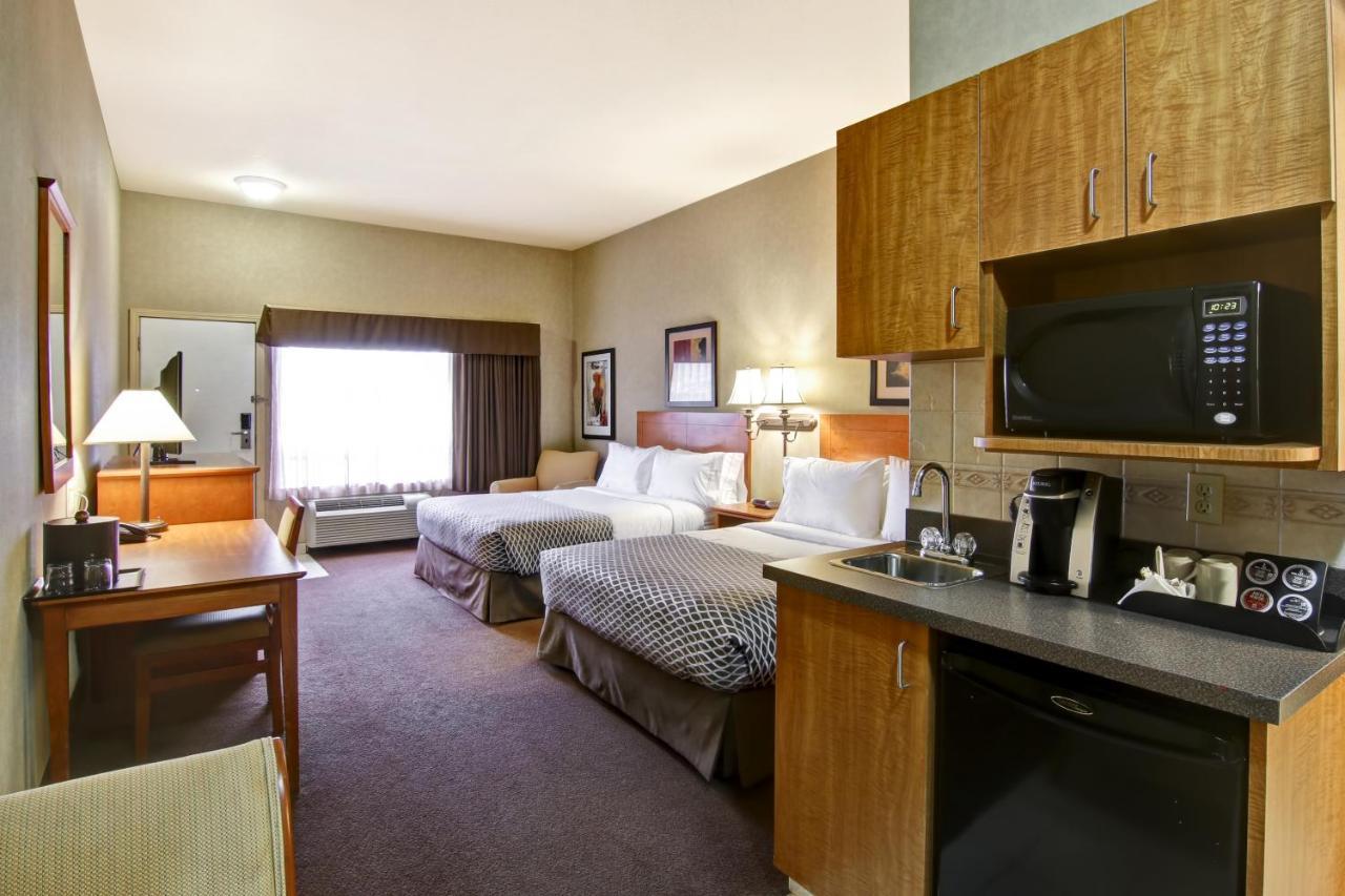 Clarion Pointe Otel Rimbey Dış mekan fotoğraf